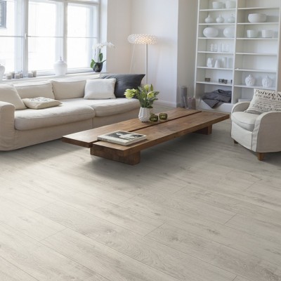 Piso Laminado Alem&aacute;n 8 mm  Color Taupe